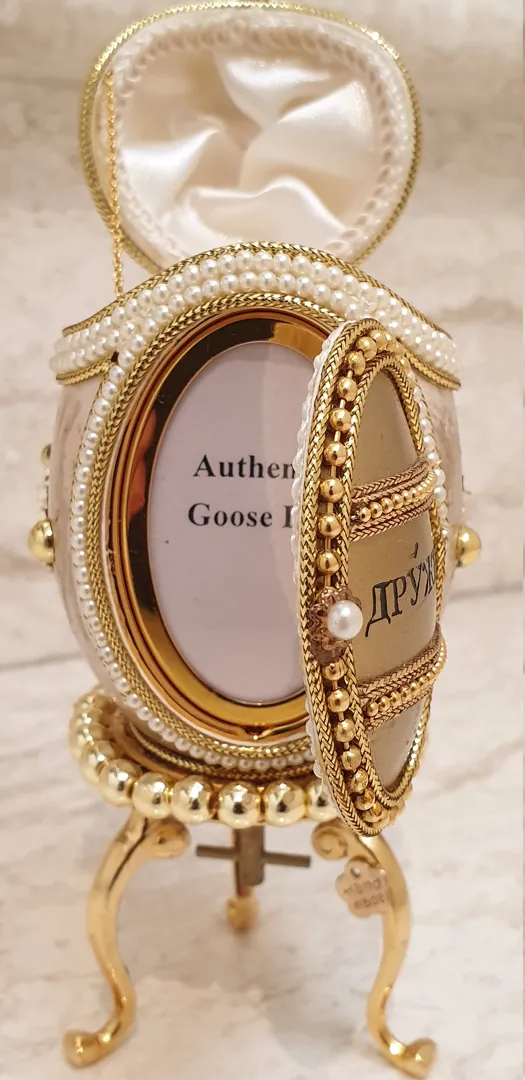 Forever Friends Gift Egg Faberge Style ONLYONE 24k Fabergé VINTAGE Wreath Faberge Music Box Fabrege Trinket Swarovski Diamond 1ct Photo Frame