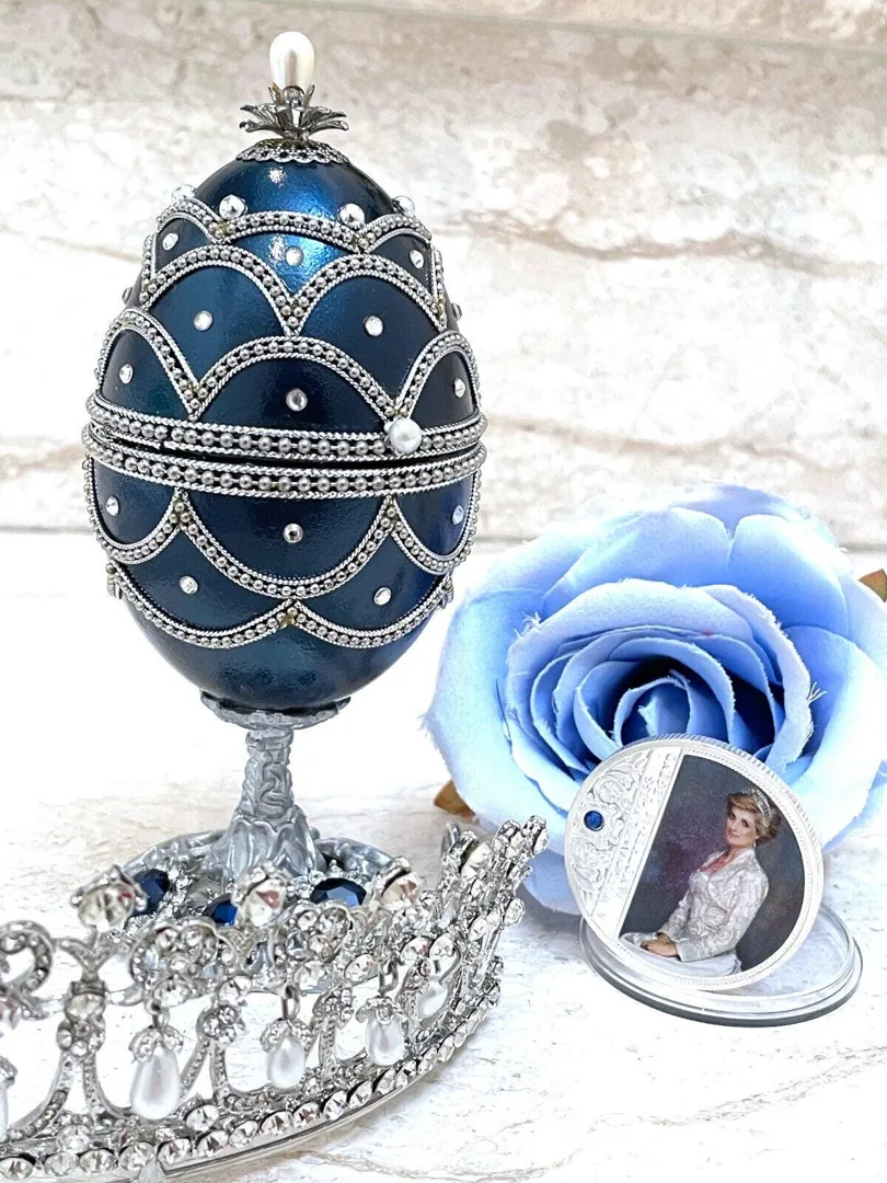 1981 Faberge Egg, Royal gifts for Her, Princess Diana Spencer Faberge Egg, Princess of Wales Diana Necklace, Faberge Egg music box, Fabergé Egg.