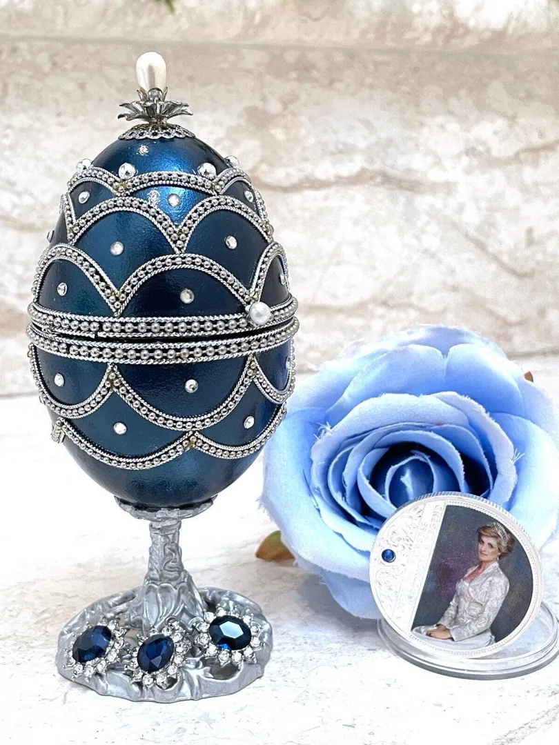 1981 Faberge Egg, Royal gifts for Her, Princess Diana Spencer Faberge Egg, Princess of Wales Diana Necklace, Faberge Egg music box, Fabergé Egg.