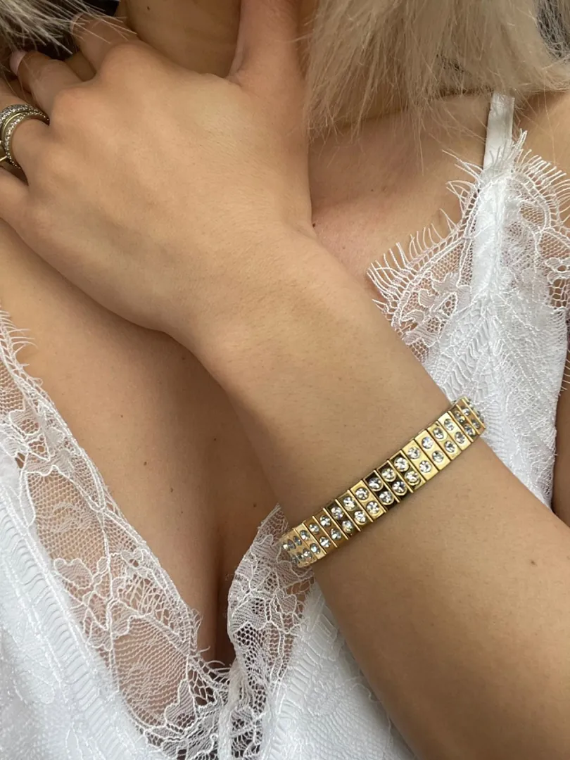 3-piece Luxury Engagement Set, 7ct, Gift for Bride-to-be from Sister, Fabergé Egg, Roses Gift Box + Fabergé Egg Pendant + Austrian Crystal Bracelet.