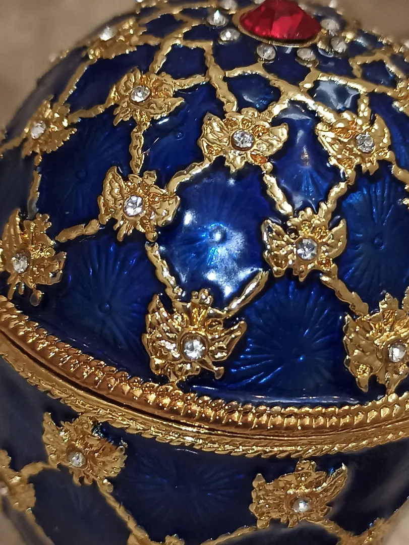 Faberge Egg Ornament for Parents Faberge Egg Trinket Box Home Decoration Handmade New Home Owner Gift Bracelet 24k Gold 10ct Austrian Crystal