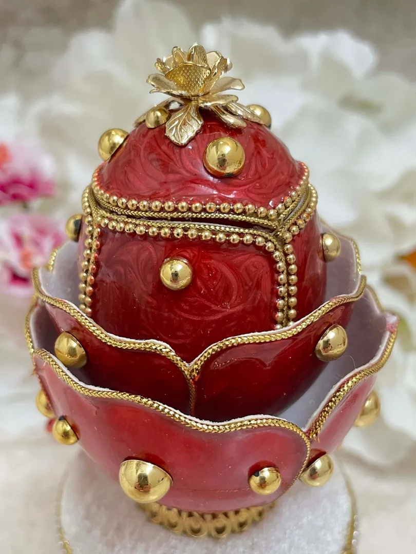 Red Fabergé egg style, Limited edition, Faberge Eggs Vintage, Musical Rose Jewelry gift box, Hand-Carved Natural Real Egg, 24k Gold Handmade.
