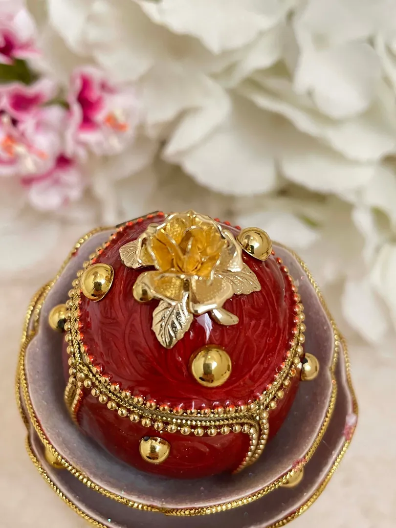 Red Fabergé egg style, Limited edition, Faberge Eggs Vintage, Musical Rose Jewelry gift box, Hand-Carved Natural Real Egg, 24k Gold Handmade.