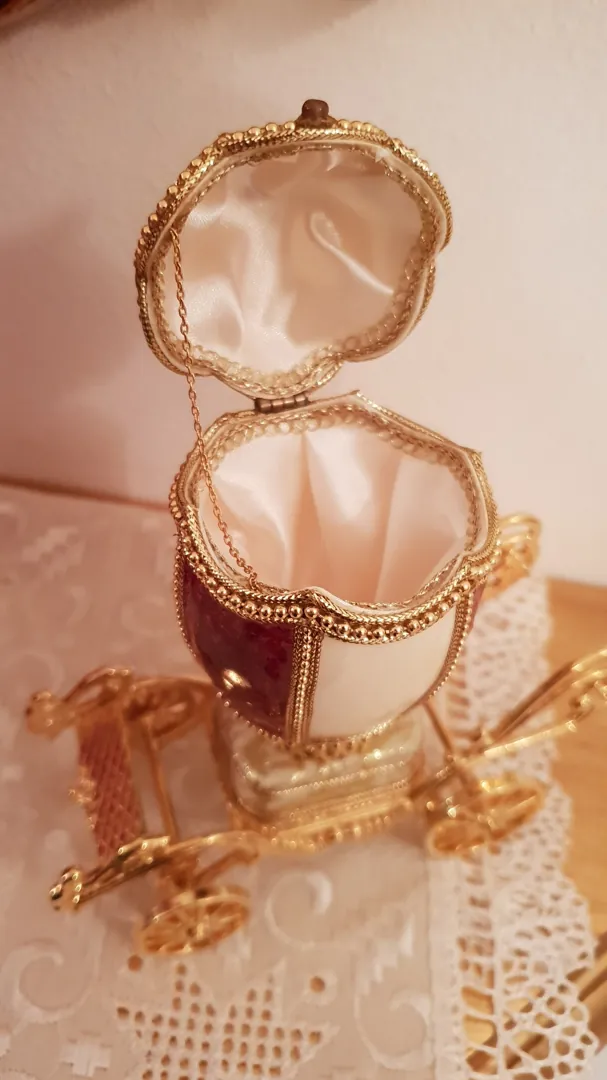 Faberge Egg 2001 Vintage 24K Musical Faberge Egg Style Trinket Natural Egg Ring Box Gift Fabergé Wedding Proposal Engagement Anniversary