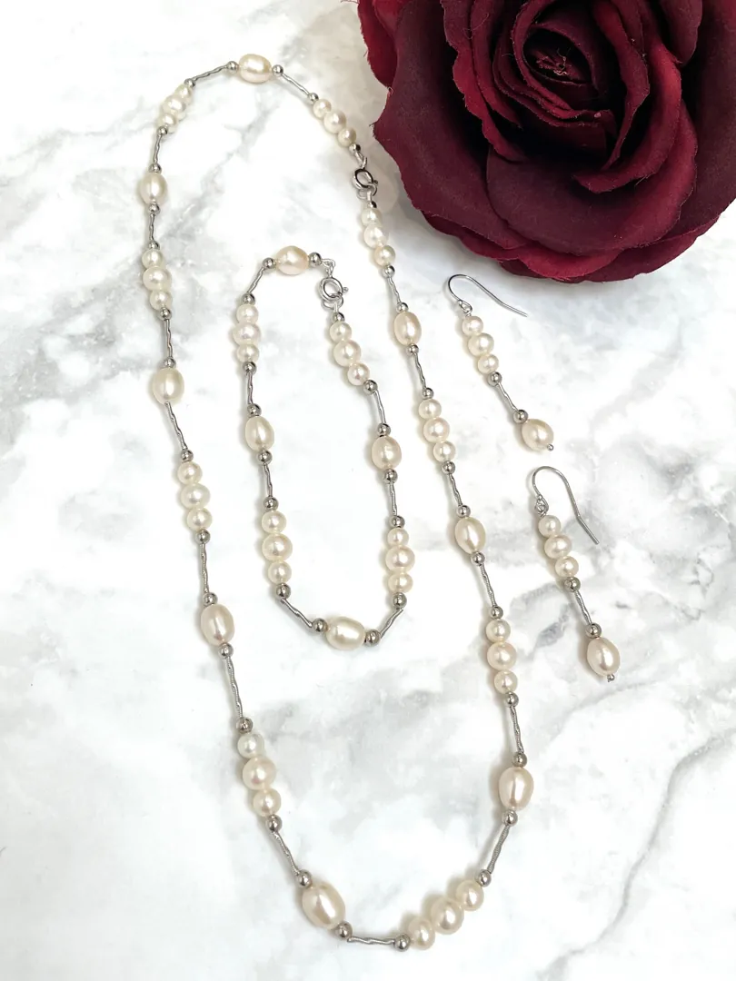 Pierre Lorren White South Sea Pearl Pendant Necklace, Akoya Pearl Earrings, Japanese Pearl Bracelet, White Gold Saltwater Pearl Jewelry Set.