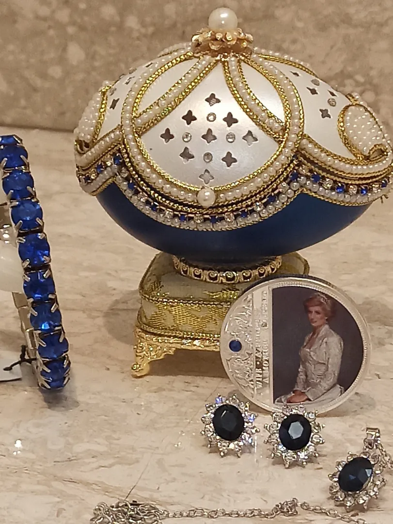 Royal gifts for Her, Princess Diana Jewelry Set, Faberge Egg, Diana Earrings, Diana Necklace, Diana Bracelet, Diana Coin, Faberge Egg Music Box.