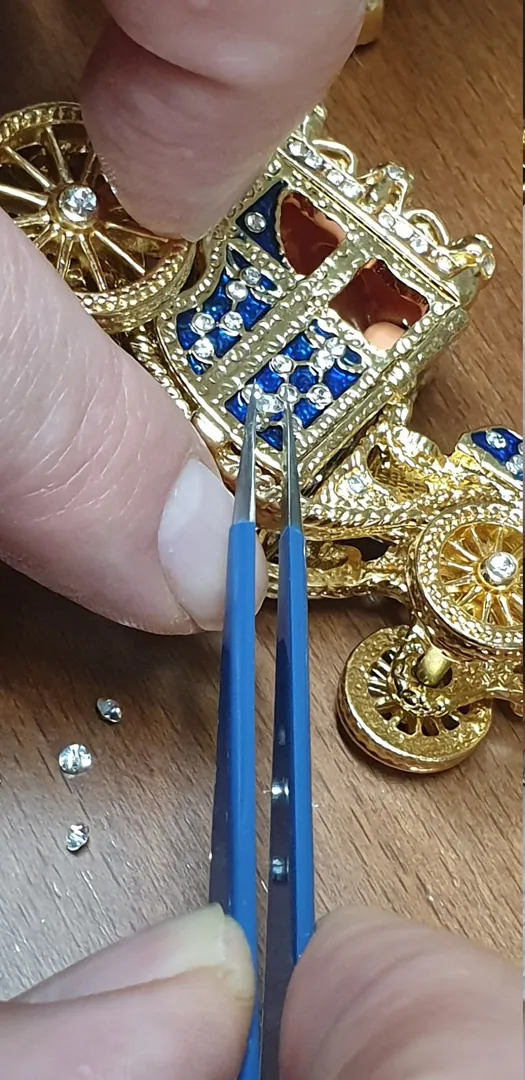 Faberge Egg Ornament for Parents Faberge Egg Trinket Box Home Decoration Handmade New Home Owner Gift Bracelet 24k Gold 10ct Austrian Crystal