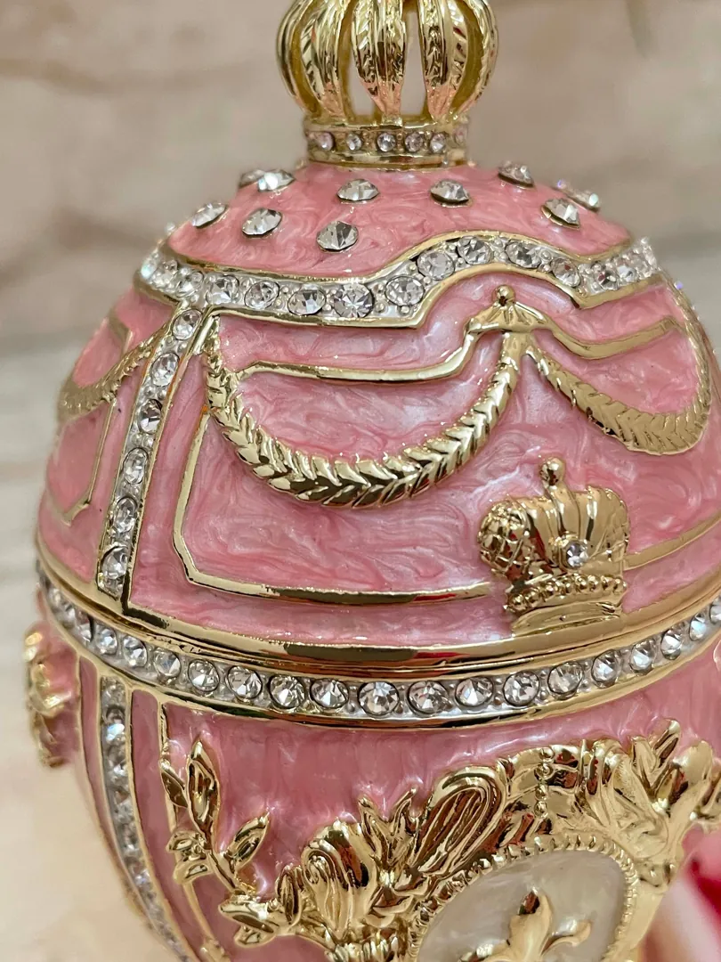 Exquisite 5 Star Fabergé egg, hand-painted in the Imperial Fabergé egg style, featuring 24k gold and Swarovski elements. Ideal Valentine's Day gift for your girlfriend or a graduation present for her.