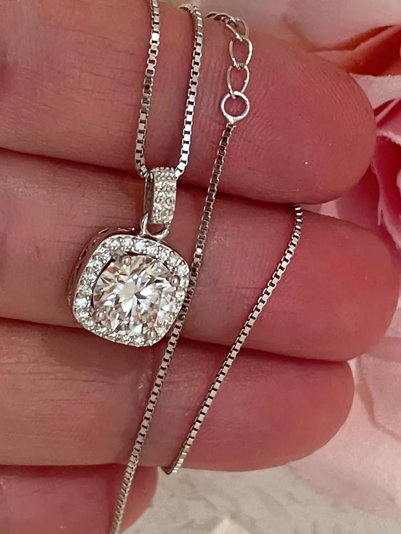 18k White Gold Diamond Solitaire Necklace: Square Pendant