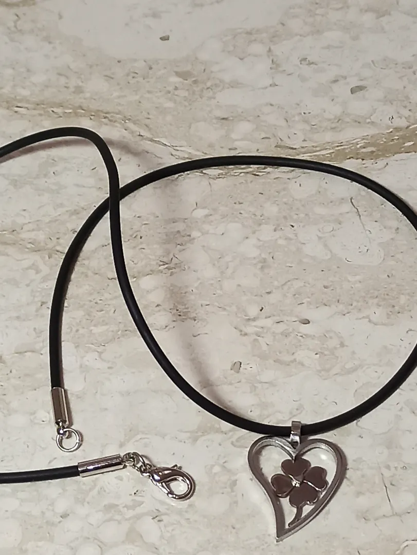 SILVER Clover Pendant Necklace / Four Leaf Clover Necklace / GOOD LUCK Necklace / Clover Charm Necklace / St. Patrick's Day Necklace Shamrock Jewelry
