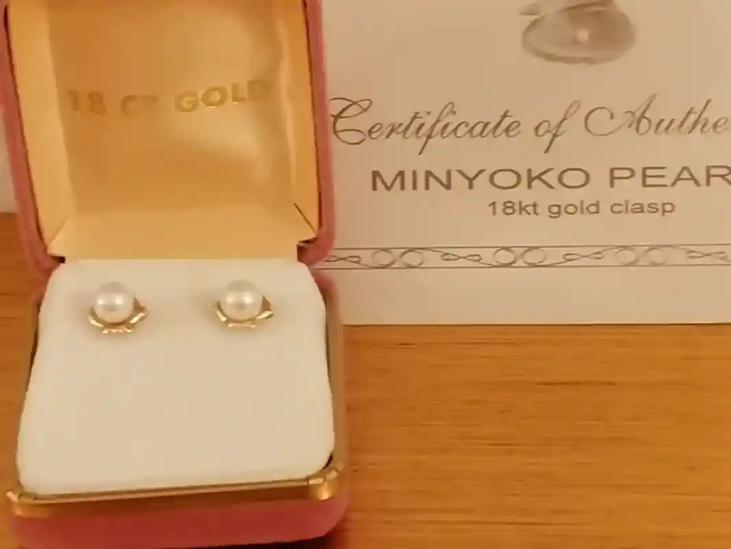 Japanese AKOYA Saltwater Pearl Stud Earring GOLD 18K gift for her/Akoya CULTURED pearl jewelry for bride/South Sea Pearls and Gold Jewerly 