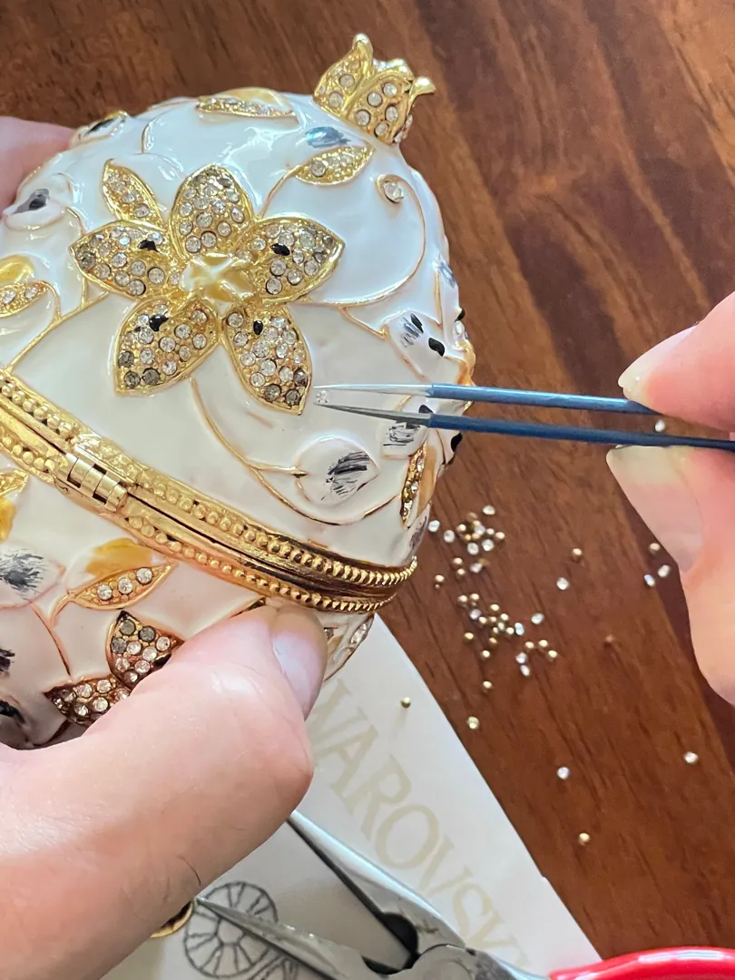 Designer White Faberge Egg Style Necklace PLUS Engagement Gift Faberge Eggs Handpainted Jewelry Box Wedding Gift for Parent 400 Handset Crystals