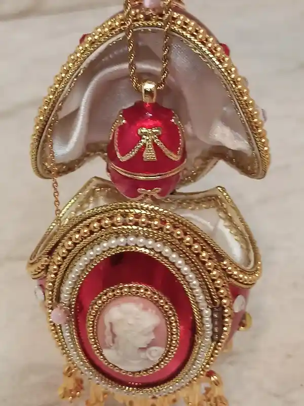 ONEOFAKIND gift,Faberge-Style Egg Trinket Box,Faberge MUSIC Box,Antique Picture Frame,Vintage Egg Faberge style,24k Neklace Bracelet & Faberge egg 