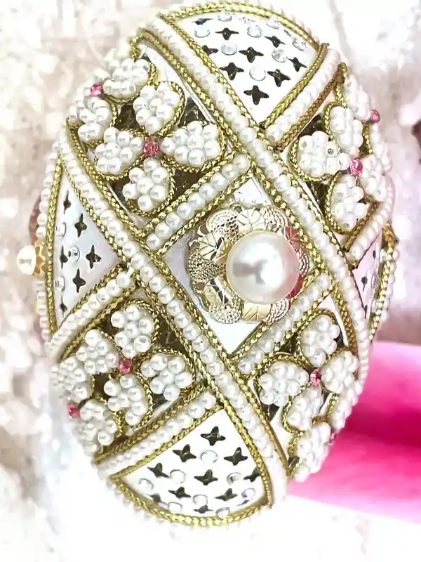 Pearl Jewelry box Luxury Gift ONEOFAKIND Handmade Musical Ornament Love Faberge-Style Egg Natural HANDCARVED Egg 2ct AUSTRIAN Crystal 24kGOLD Gift 