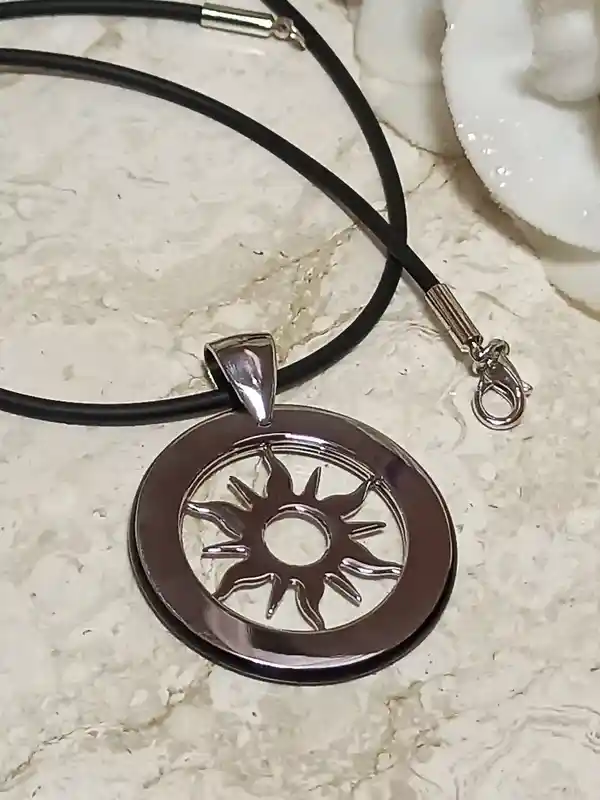 Silver Sun Necklace/Sun Solar Necklace Pendant Viking Norse Jewelry Sun Wheel of Life Sign Celtic Symbol Pagan Necklace Handmade Design 