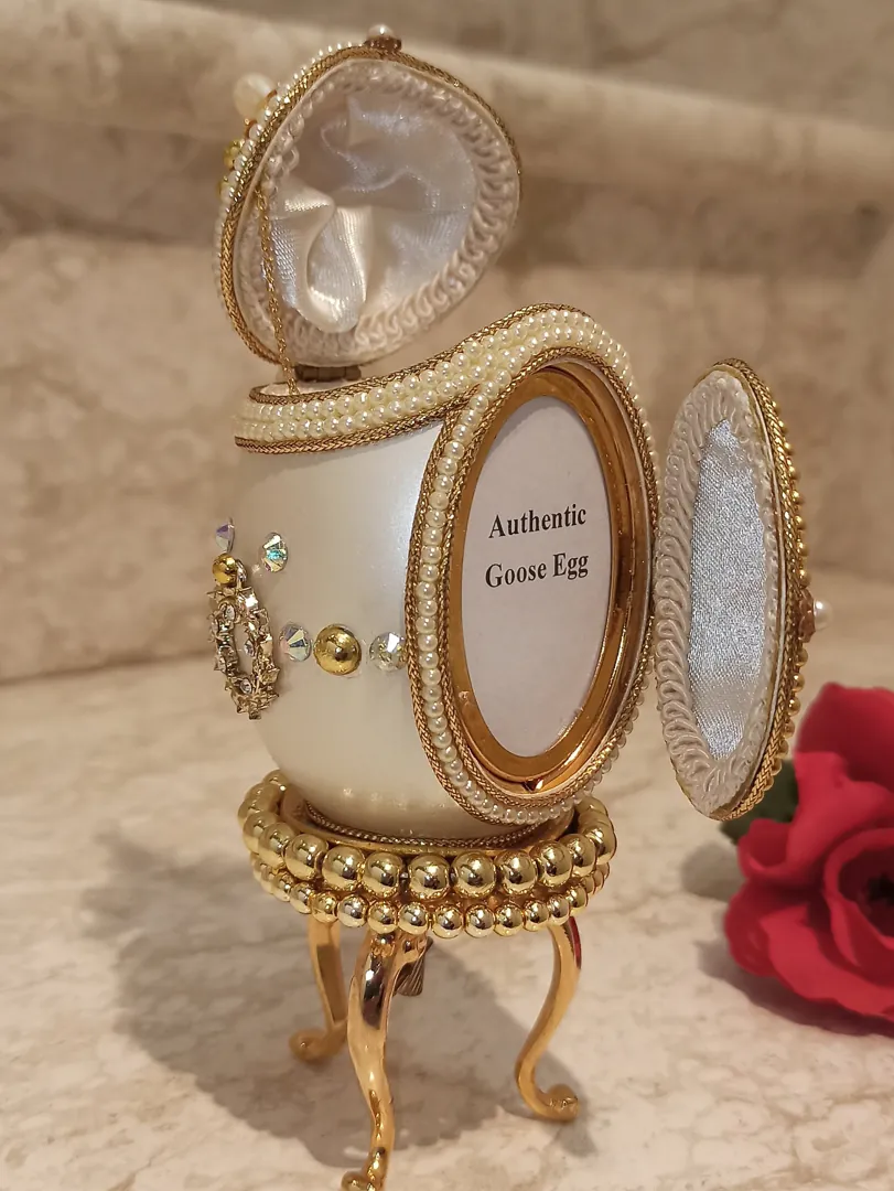 Famous Faberge Style Egg Wreath Ornament Music Jewelry Box Gift 1996 ONLYONEOF Collectors Jewelry Box Designer Fabergé Egg 24k Gold