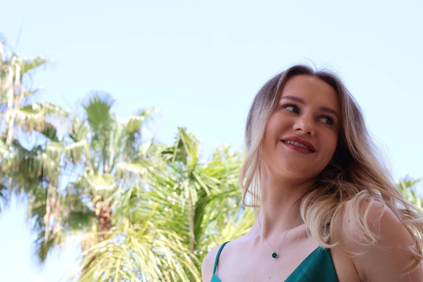 18k Solid Gold Necklace Natural Emerald Necklace Emerald Pendant Emerald Solitaire Necklace Certified Emerald Jewelry May Birthstone 2ct